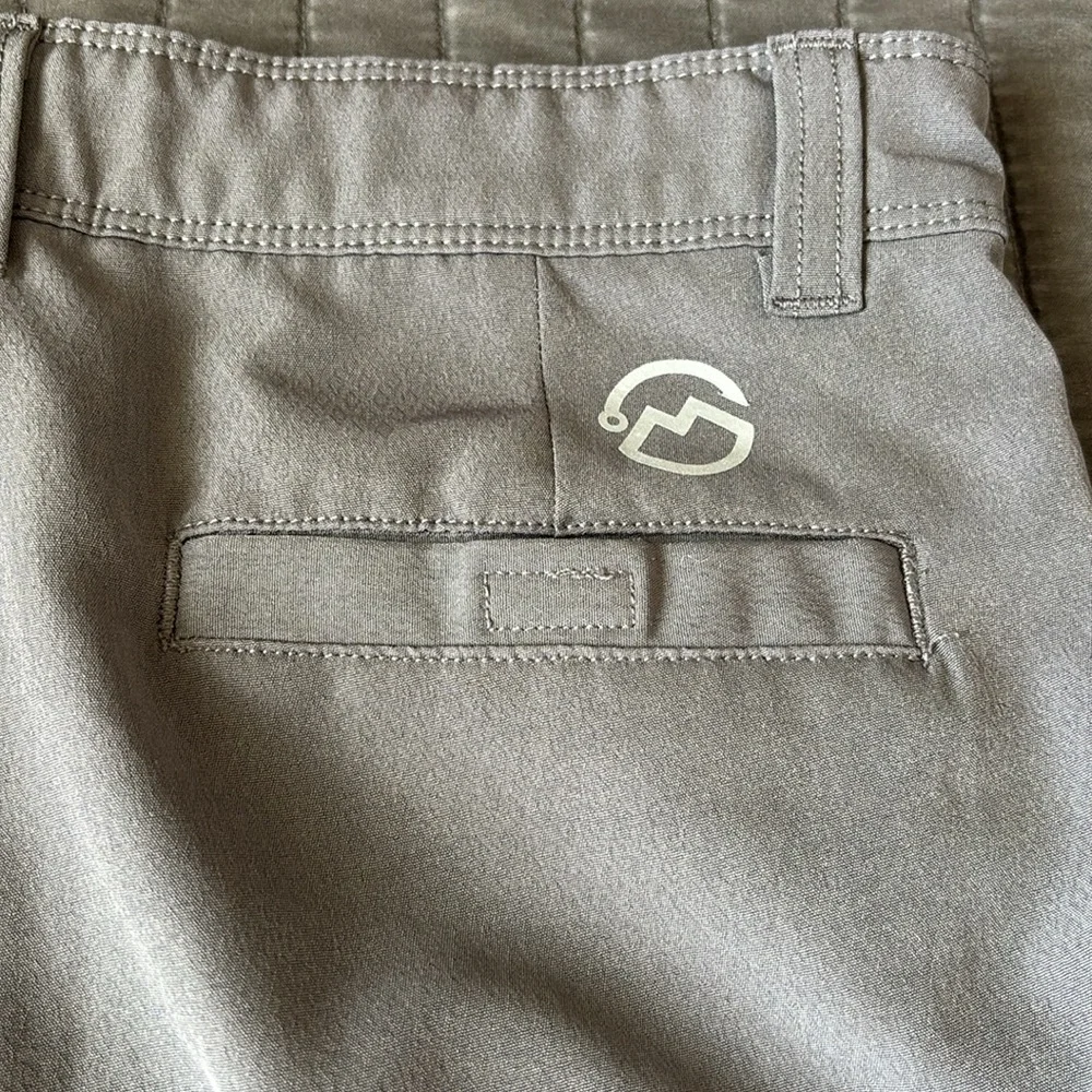 Magellan Boys Fish Gear Gray Shorts Size 10
